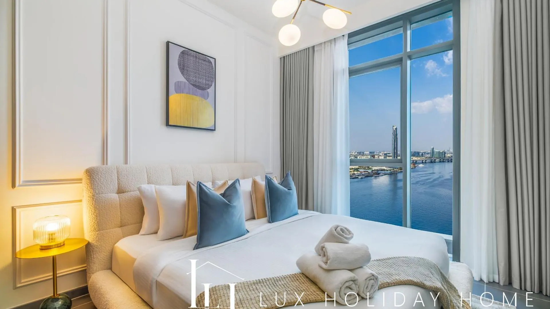 Lux The Dubai Creek Edge Suite 0*,